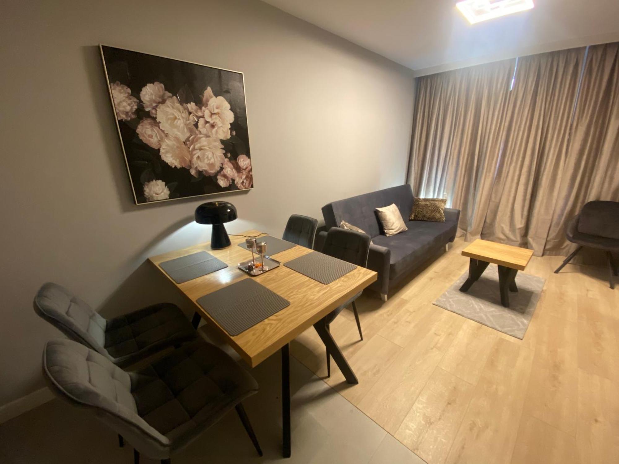 Wiktoryn 6 Piekne Nowe Apartamenty Z Duzymi Balkonami وارسو المظهر الخارجي الصورة